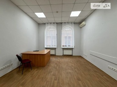 Здається комерційне приміщення на вул. Соборна, площа 30 кв. м • ID 35068481