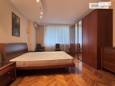 Продаж 3к квартири 98.2 кв. м на пров. Іпсилантіївський 5 • ID 35054485