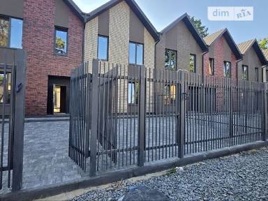 Продаж 2 поверхового таунхауса з ділянкою на 1.7 сотки, 100 кв. м, 3 кімнати, на вул. Мрії • ID 35069435