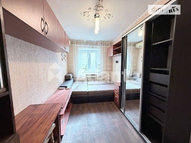 Продаж кімнати 90.7 кв. м на вул. Краснова • ID 35070472