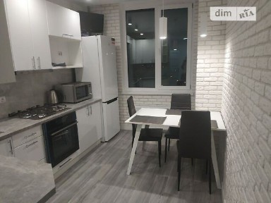 Довготривала оренда 1к квартири на вул. Пирогова 146 • ID 35069978