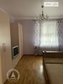 Здам в оренду кімнату на вул. Соборна 18 довгостроково • ID 35070542