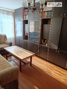 Здам в оренду кімнату на вул. Інститутська 8 довгостроково • ID 35070494