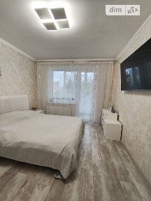Продаж 3к квартири 76 кв. м на вул. Симоненка Василя 30 • ID 35070131