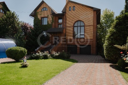 Продаж будинку 367.7 м², Дністровська вул.
