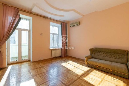 Продаж 3-кімнатної квартири 75.9 м², Олеся Гончара вул., 90/92