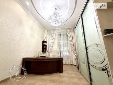 Продаж офісного приміщення 44 кв. м. на 2 поверсі на вул. Миколи Оводова, чотириповерхова будівля • ID 35070669