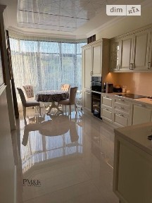 Довготривала оренда 2к квартири на вул. Болсуновська 2 • ID 35072071