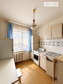 Продаж 2к квартири 48.8 кв. м на вул. Галицького Данила 12 • ID 35071961
