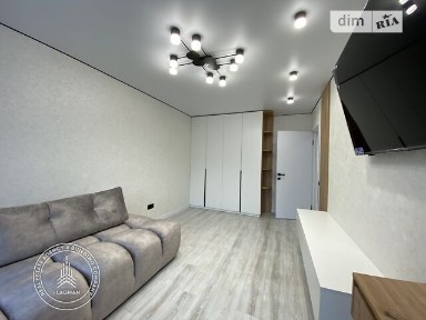 Продаж 2к квартири 62 кв. м на вул. Одеська • ID 35071463