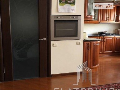 Продаж 2к квартири 46 кв. м на вул. Василівська 8 • ID 35071342
