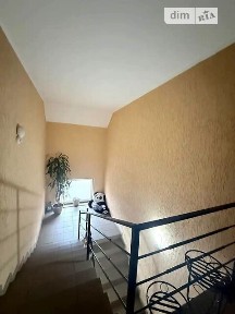 Продаж 2к квартири 71 кв. м на вул. Кошицька • ID 35071228