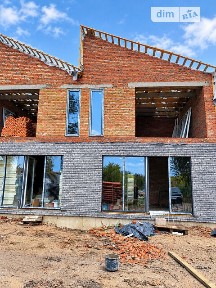 Продаж 2 поверхового таунхауса з ділянкою на 1.5 сотки, 118 кв. м, 3 кімнати, на пров. Щасливий • ID 35073978