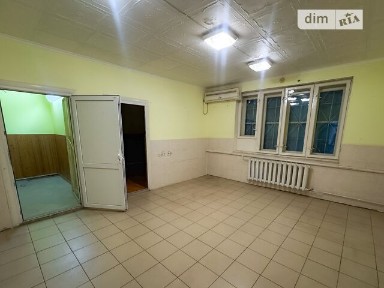 Продаж комерційного приміщення на вул. Вокзальна 1, площа 879 кв. м • ID 35046730