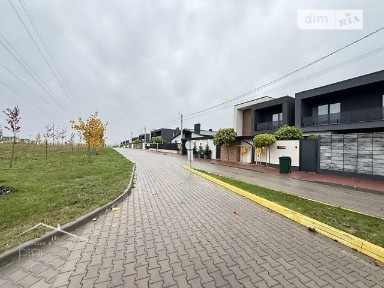 Продаж 2 поверхового дуплекса з ділянкою на 4.5 сотки, 151.2 кв. м, 3 кімнати, на вул. Київська • ID 35074395