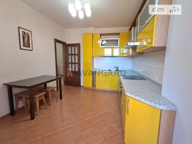 Продаж 1к квартири 54 кв. м на вул. Осіння 33 • ID 35074132