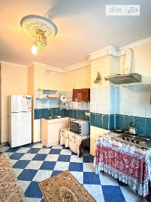 Продаж 1к квартири 50 кв. м на вул. Захисників України • ID 35074087
