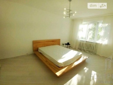 Продаж 1к квартири 38 кв. м на просп. Оболонський 25 • ID 35073352