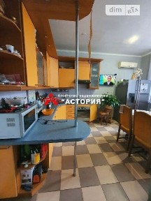 Продаж 3 поверхового будинку з ділянкою на 15 соток, 321.5 кв. м, 5 кімнат, на вул. Сонячна • ID 35075184