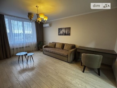 Довготривала оренда 2к квартири на вул. Володимира Великого 2 • ID 35075883