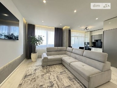 Продаж 4к квартири 131.4 кв. м на вул. Угорська 14 • ID 35076010