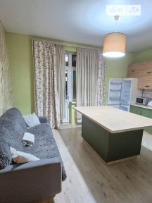 Продаж 3к квартири 116 кв. м на вул. Добровольців 8 • ID 35075968