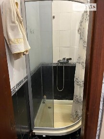 Продаж кімнати 12 кв. м на вул. Курортна • ID 35076523