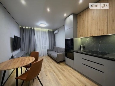 Довготривала оренда 2к квартири на вул. Космічна 5 • ID 35076298
