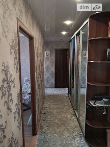 Продаж 3к квартири 69 кв. м на вул. Дніпровська 4 • ID 35077494