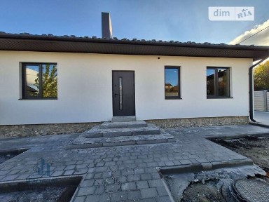 Продаж 1 поверхового дуплекса з ділянкою на 3.5 сотки, 94 кв. м, 4 кімнати, на вул. Затишна • ID 35078190