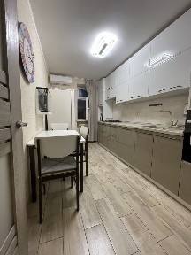 Продам 3-х кімнатну квартиру на Таїрова