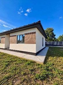 Будинок 100 кв. м м. Бориспіль 4 сот поруч К. Шляху