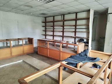 Здається в оренду фасадне приміщення площею 60 м²