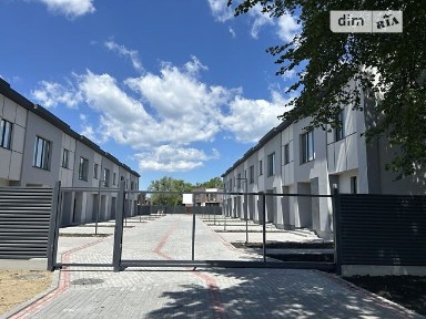 Продаж 2 поверхового таунхауса з ділянкою на 2.24 сотки, 121 кв. м, 3 кімнати, на вул. Янівська 124 • ID 35078603