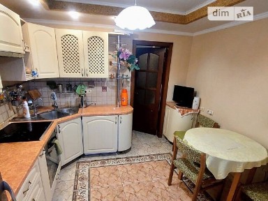 Продаж 2к квартири 66.5 кв. м на вул. Урлівська 8 • ID 35078601