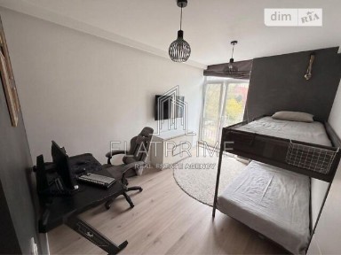 Продаж 3к квартири 65 кв. м на вул. Регенераторна 4 • ID 35081068