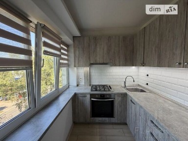 Продаж 2к квартири 44 кв. м на вул. Кирилівська 152 • ID 35080166