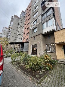 Здається комерційне приміщення на вул. Миру 90, площа 61.2 кв. м • ID 35081139