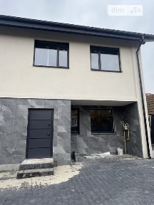 Продаж 2 поверхового таунхауса з ділянкою на 1 сотку, 91 кв. м, 2 кімнати, на вул. Центральна • ID 35081718