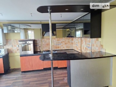 Продаж 3к квартири 71 кв. м на вул. Набережна імені Василя Стефаника 28 • ID 35082885