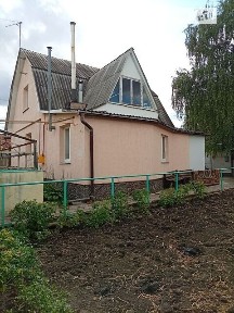 Продаж 2 поверхового будинку з ділянкою на 9.6 сотки, 92 кв. м, 4 кімнати, на вул. Центральна • ID 35082849