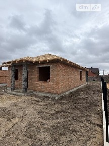 Продаж 1 поверхового будинку з ділянкою на 6 соток, 95 кв. м, 4 кімнати, на вул. Незалежності • ID 35082536