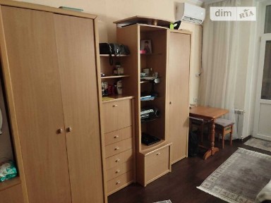 Продаж кімнати 21 кв. м на вул. Кирилівська 121/2 • ID 35084104