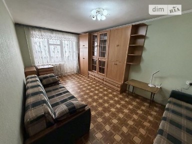 Продаж 1к квартири 30 кв. м на вул. Захисників України • ID 35082998