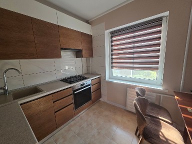 Оренда 3-кімнатної квартири 68 м², Новогородська вул., 7