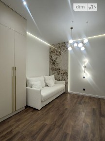 Продаж 1к квартири 42 кв. м на вул. Краснова 1Ж • ID 35085140