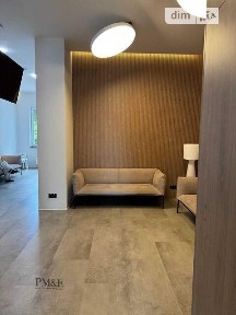 Продаж офісного приміщення 640 кв. м. на 1 поверсі на вул. Митрополита Василя Липківського 38, багатоповерхова будівля • ID 35085663