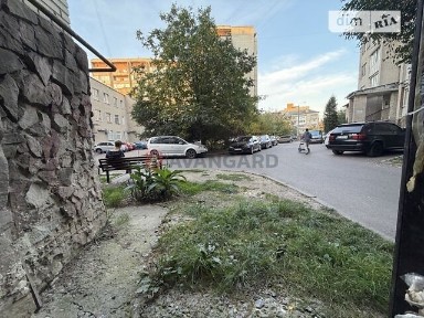 Продаж комерційного приміщення на вул. Гетьмана Івана Мазепи 138, площа 90.3 кв. м • ID 35087061