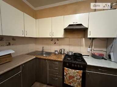 Здам в оренду кімнату на вул. 15-го Квітня довгостроково • ID 35087786