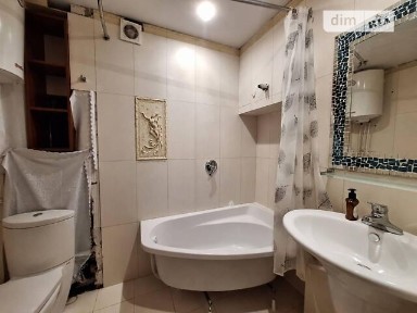 Продаж 2к квартири 68 кв. м на вул. Чорноморська • ID 35087616